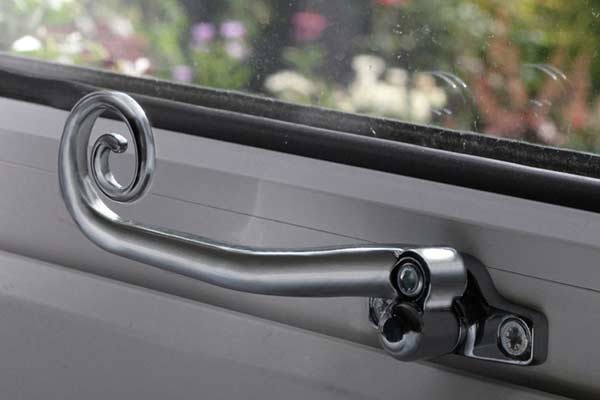 Graphite Window Monkeytail Graphite Window Monkeytail