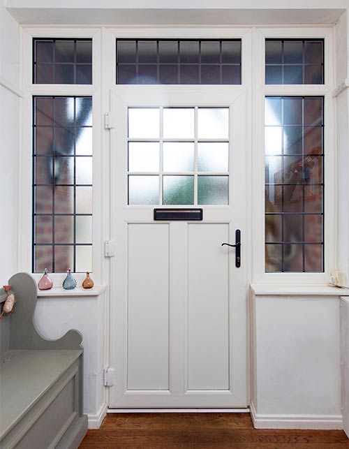 The White Woodgrain finish on the inside helps to keep hallways nice and bright and being neutral, provides an easy match for interior decoration.